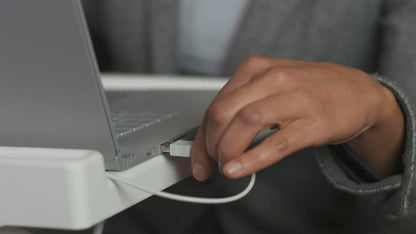 Lámpara LED Portátil con Pinza y Cuello Flexible 360º