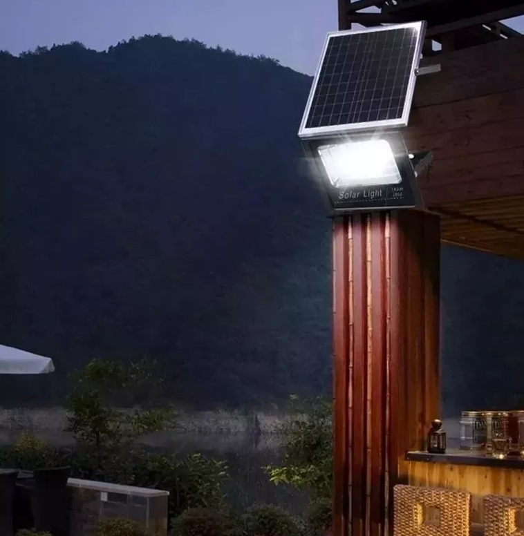 FOCO LED CON PLACA SOLAR 300W