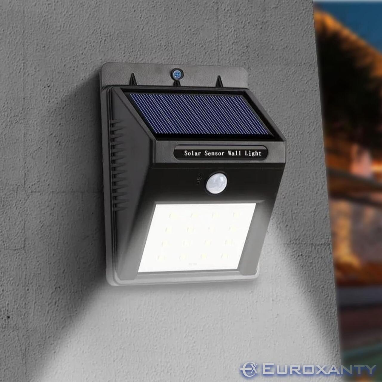 Foco Solar LED-30 con Sensor: Luz potente y ahorro energético